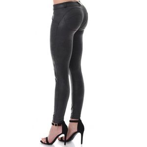 Wr. Up eco leather python print pants Freddy Livify